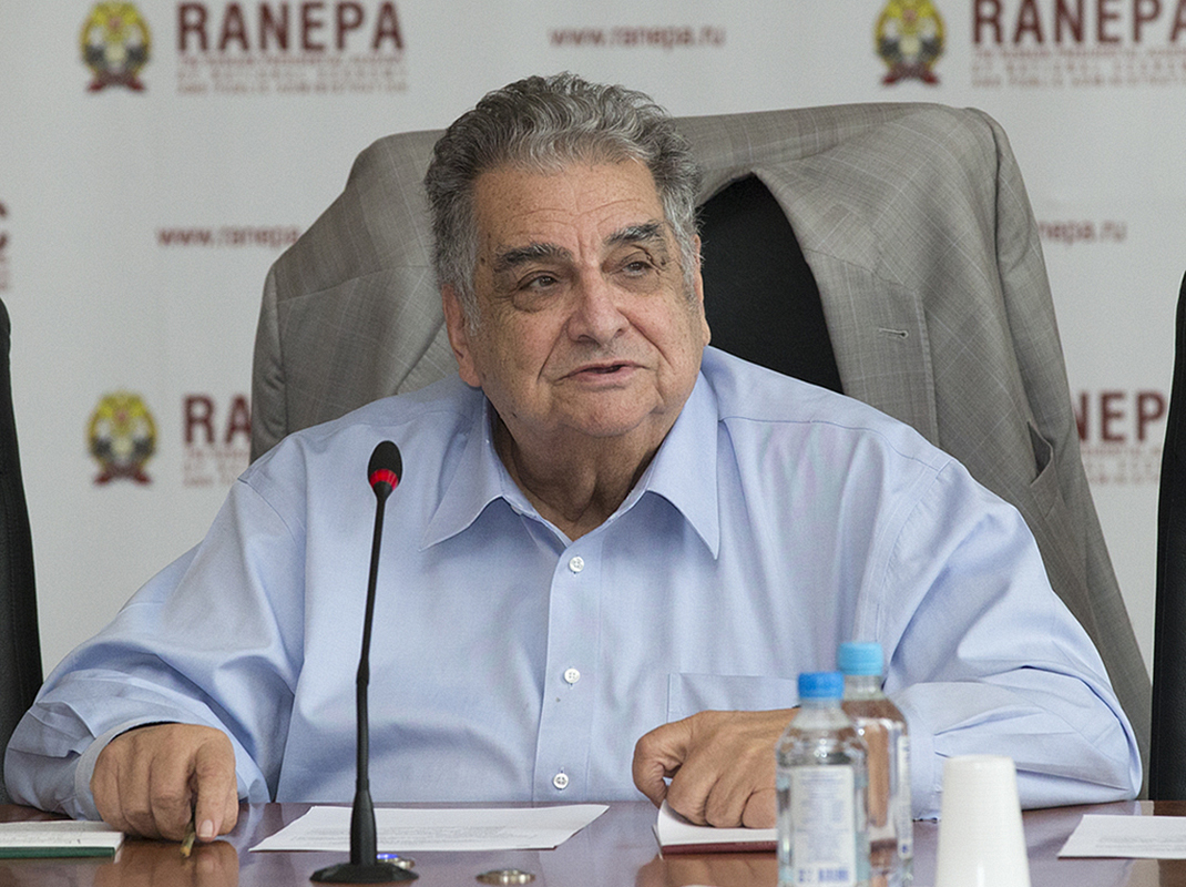 Аганбегян Абел Гезевич