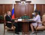 Встреча Президента РФ Владимира Путина с гендиректором АСИ Светланой Чупшевой.